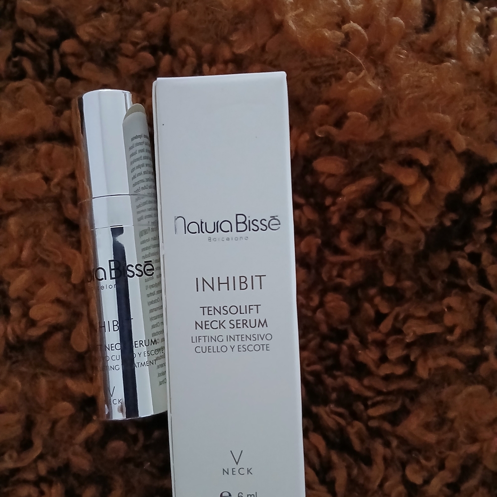 Natura Bissé Inhibit Tensolift Neck Serum - Silver